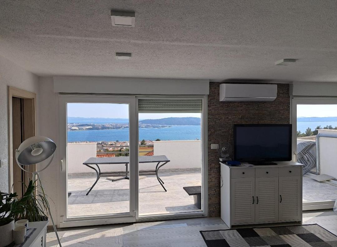 Beautiful Duplex Apartment With View Kaštela Eksteriør billede